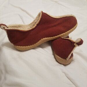 Navajo Wooly Mocassins Sz 8